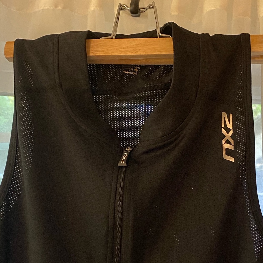 2XU active multi-sport tri singlet